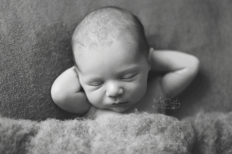 newborn baby photography london ontario dem8