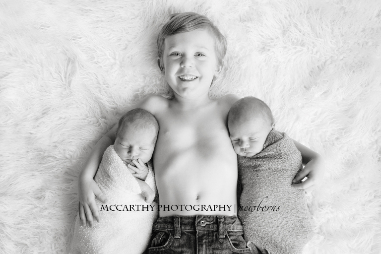 newborn twin photo session